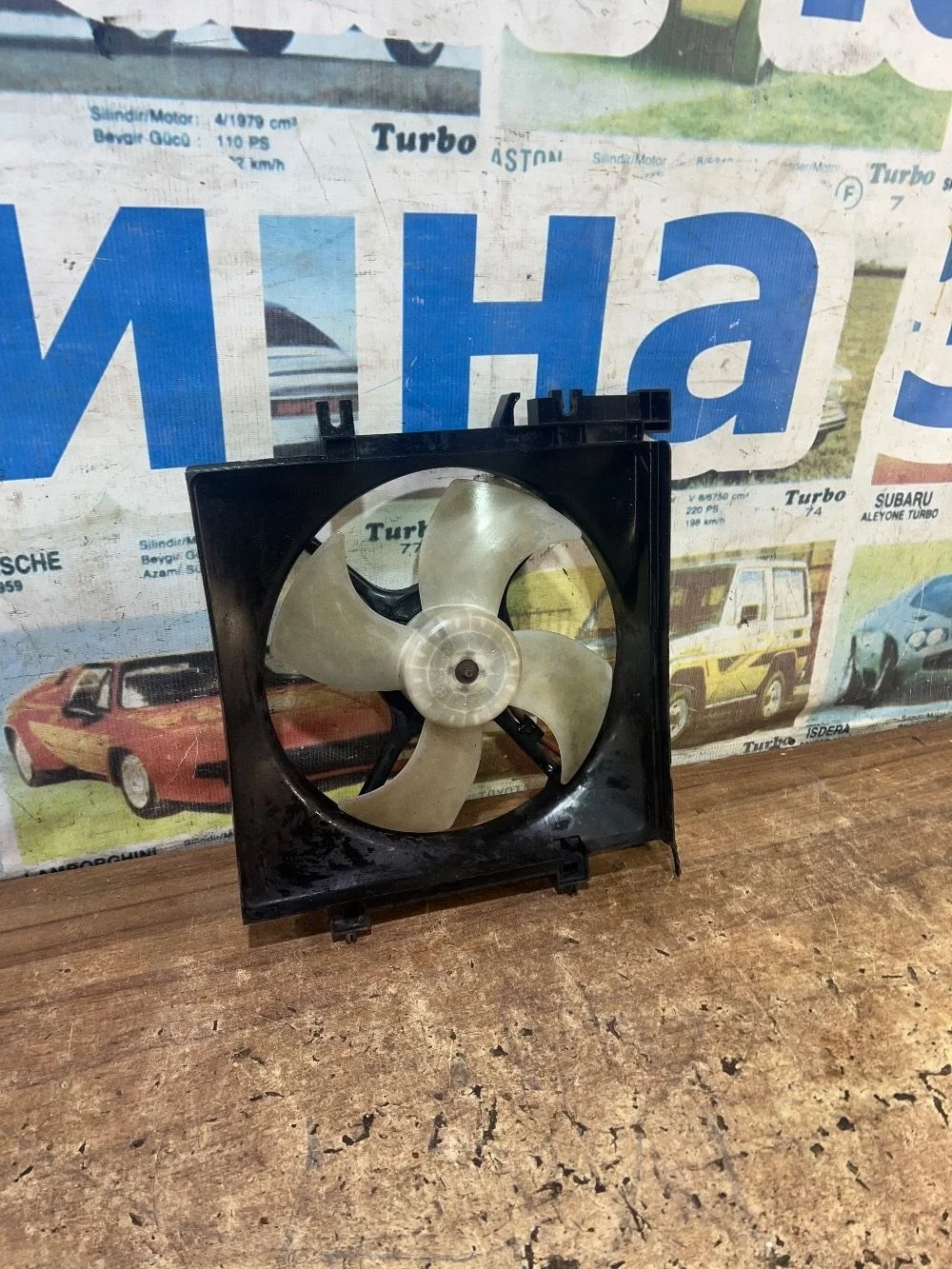 Диффузор вентилятор Субару Легаси BL