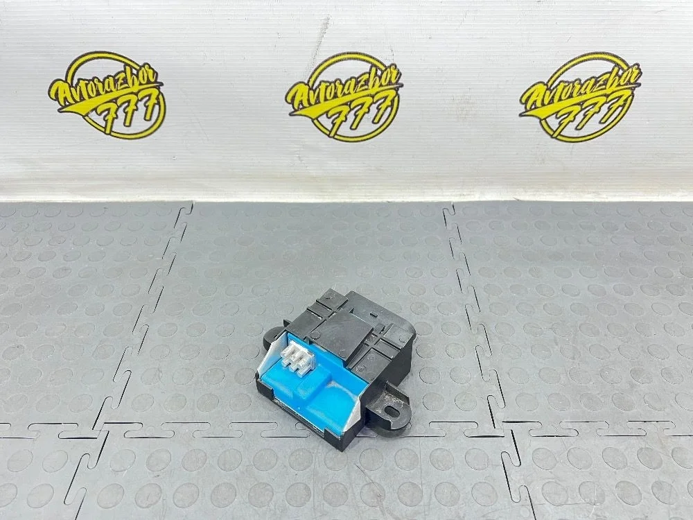 Блок управления топливным насосом Audi RS Q3 8U (2013—2015)