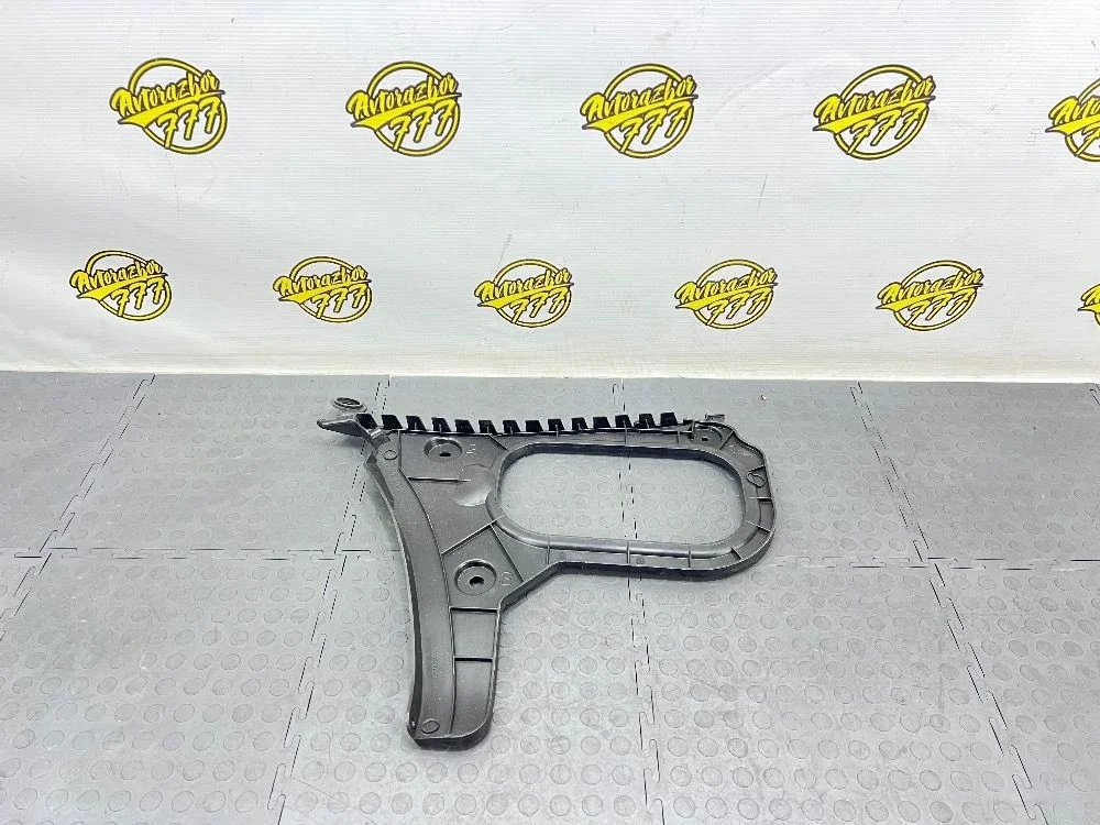 Кронштейн заднего бампера левый Audi A3 8V (2012—2016)