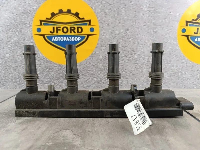 Катушка зажигания Opel Corsa D 2010