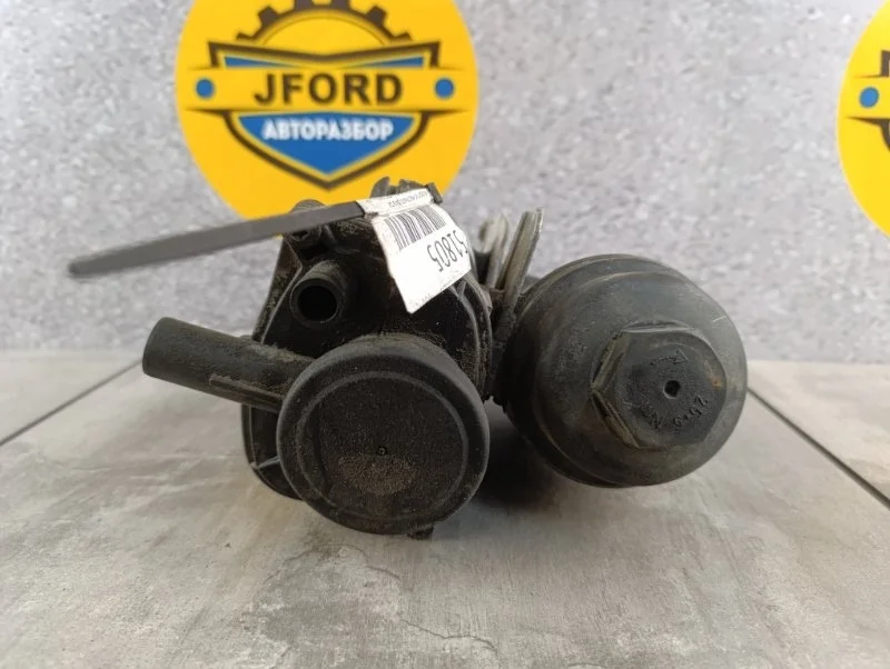 Корпус масляного фильтра Volvo V50 2008