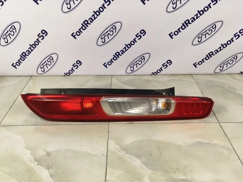 Фонарь Ford Focus 2 2005 1420450 CB4 2.0 (AODA), задний правый