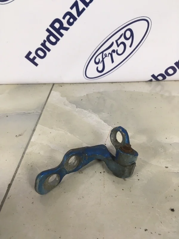 Петля двери нижняя Ford Focus 2 2005 5012195 CB4 2.0 (AODA), передняя левая