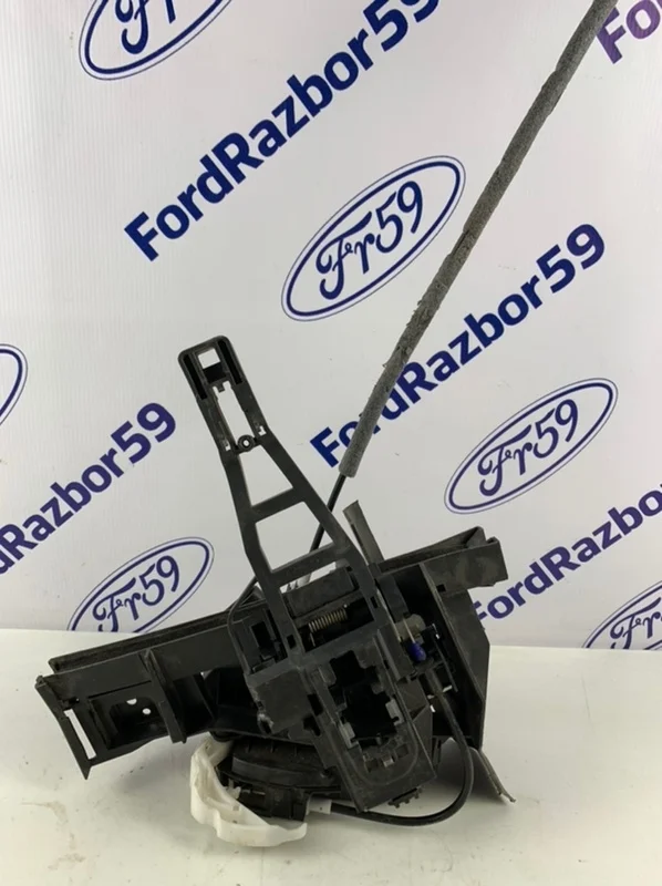 Замок двери Ford Focus 3 2011-2019 2099463 CB8, задний левый
