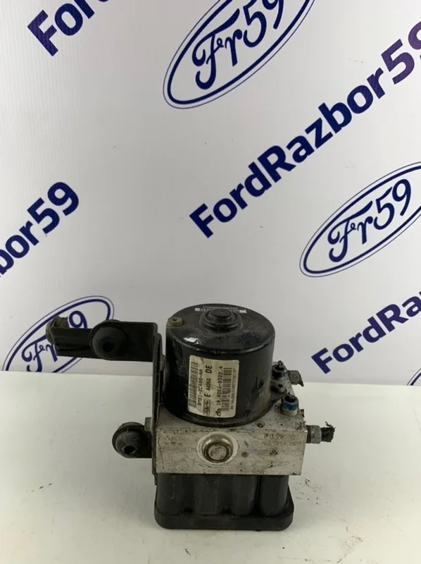 Блок ABS Ford Focus 2 2005-2011 1692806 CB4