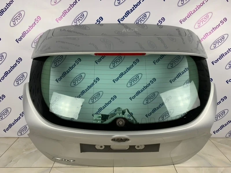 Крышка багажника Ford Focus 3 2015-2019 1838957 CB8, задняя