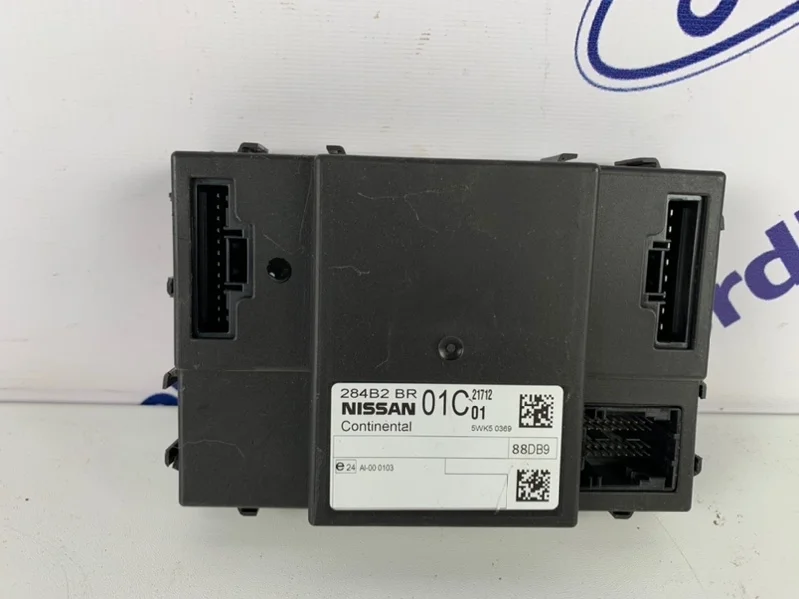 Блок комфорта Nissan X-Trail 2012 284B2BR00C T31 2.0 (MR20DE)