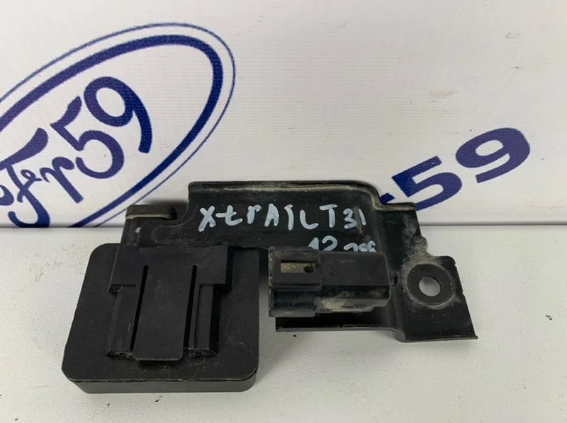 Датчик температуры окружающей среды Nissan X-Trail 2012 2772231U00 T31 2.0 (MR20DE)