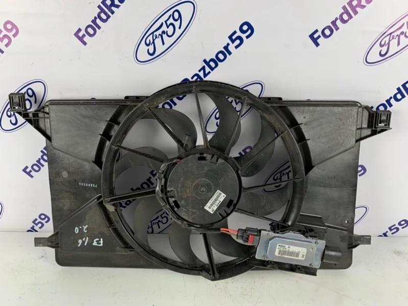 Диффузор с вентилятором Ford Focus 3 2011-2019 1740023 CB8 1.6-2.0