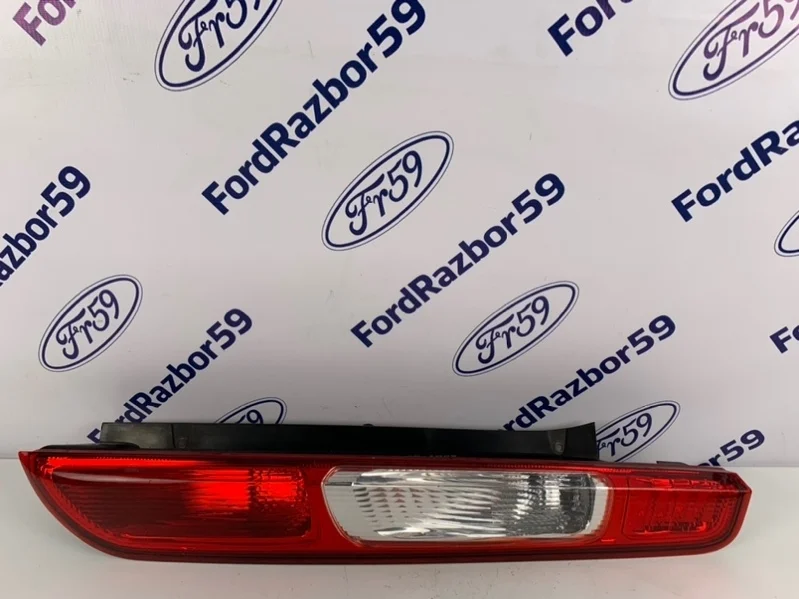 Фонарь Ford Focus 2 2005-2008 1420450 CB4, задний правый