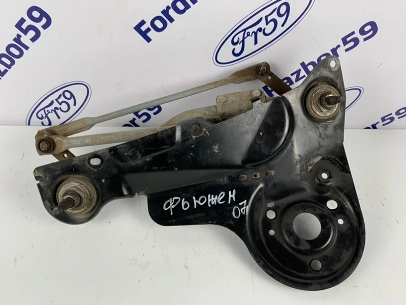 Трапеция дворников Ford Fusion 2002-2012 1207606 CBK, передняя