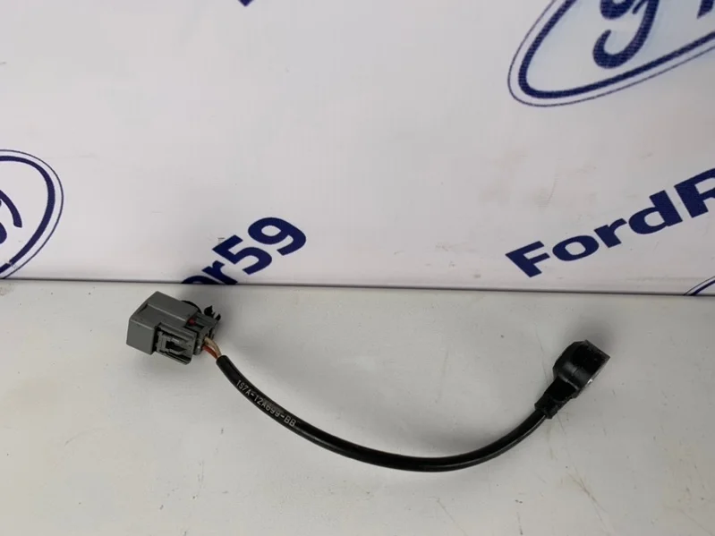 Датчик детонации Ford Focus 2 2009 1358032 CB4 1.8 (QQDB)