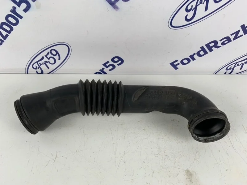 Патрубок воздушного фильтра Ford Fusion 2002-2012 1329626 CBK 1.4-1.6
