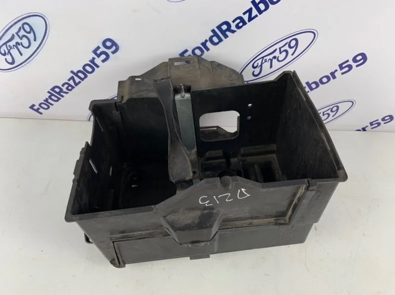 Корпус АКБ Ford Focus 2 2009 1402455 CB4 1.6 (SHDA)