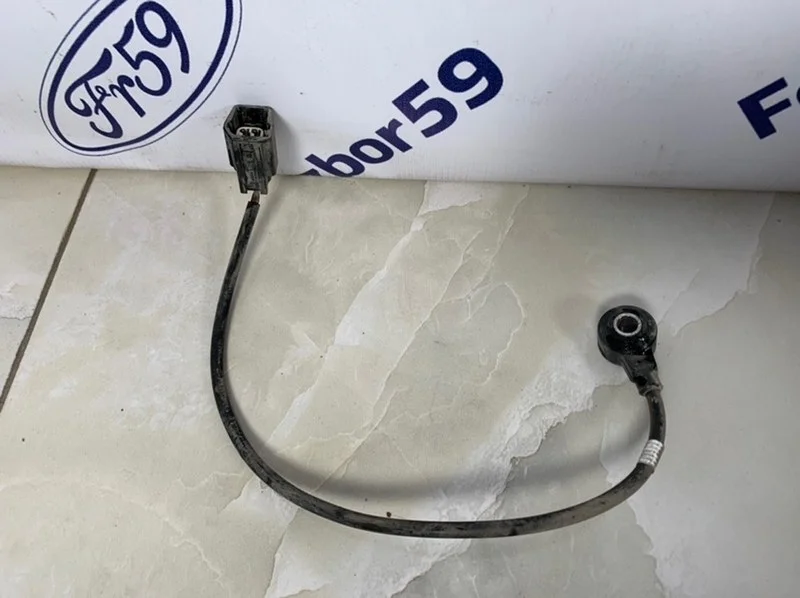 Датчик детонации Ford Focus 3 2011-2019 1141998 CB8 1.6