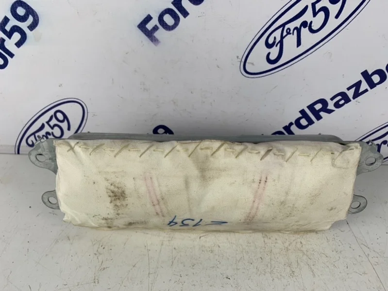 Подушка безопасности в торпедо Ford Focus 2 2005-2008 1337463 CB4