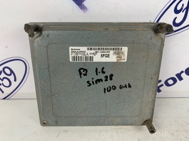 Блок управления двигателем Ford Focus 2 2005-2011 1333603 CB4 1.6