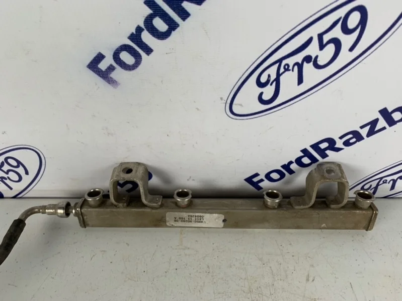 Рампа топливная Ford Focus 2 2005-2011 1356996 CB4 1.8-2.0