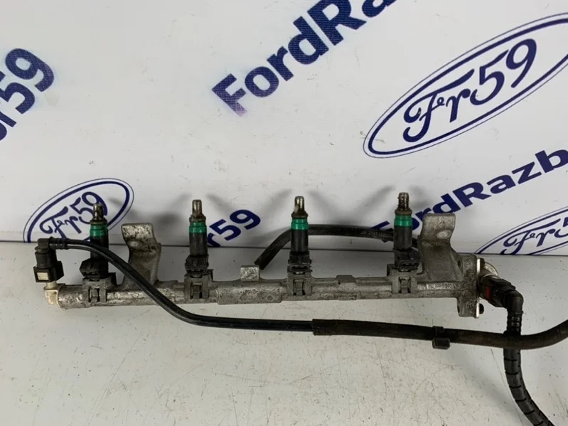 Рампа топливная Ford Fusion 2002-2012 1219234 CBK 1.4-1.6