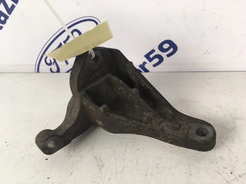 Кронштейн МКПП (Серьга) Ford Focus 2 2005-2011 1347798 CB4 1.8 TDCI