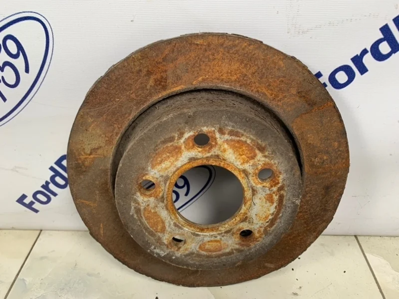 Тормозной диск Ford Focus 2 2005-2011 1748745 CB4, задний