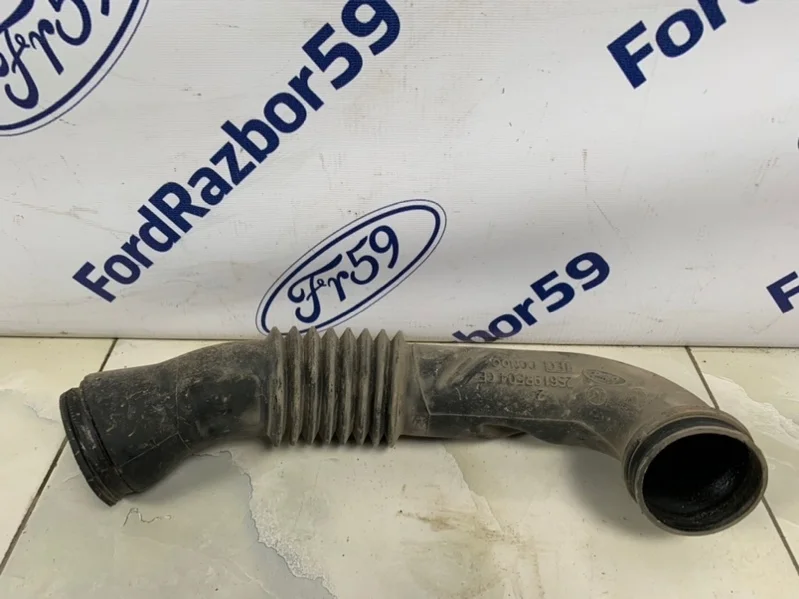 Патрубок воздушного фильтра Ford Fusion 2007 1329626 CBK 1.4 (FXJA)