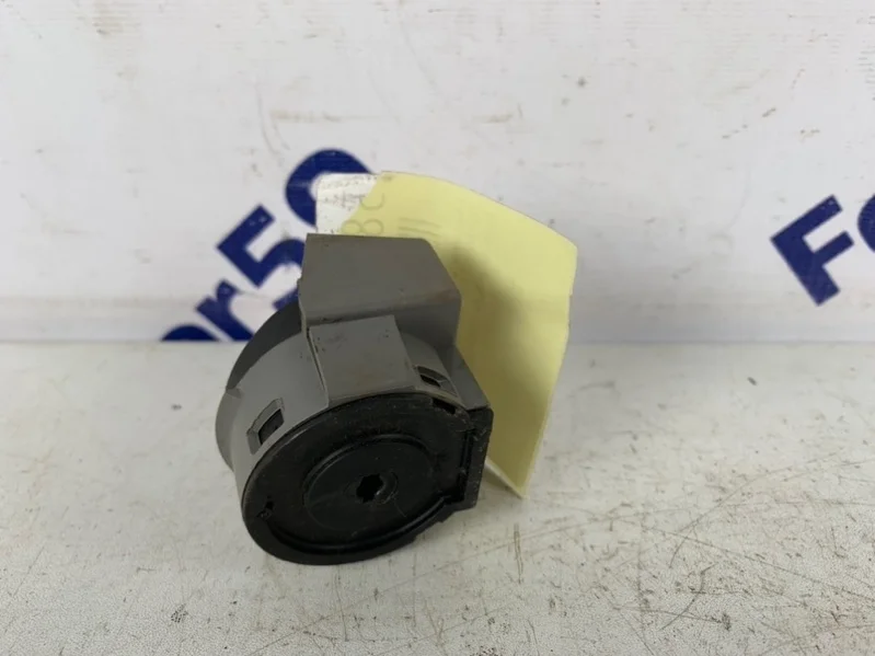 Контактная группа Ford Focus 2 2005-2011 1677531 CB4