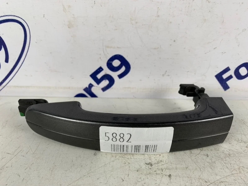Ручка двери внешняя Ford Focus 2 2005-2011 1305822 CB4