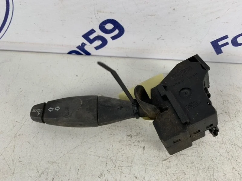 Переключатель поворотов Ford Fusion 2006-2012 1379849 CBK