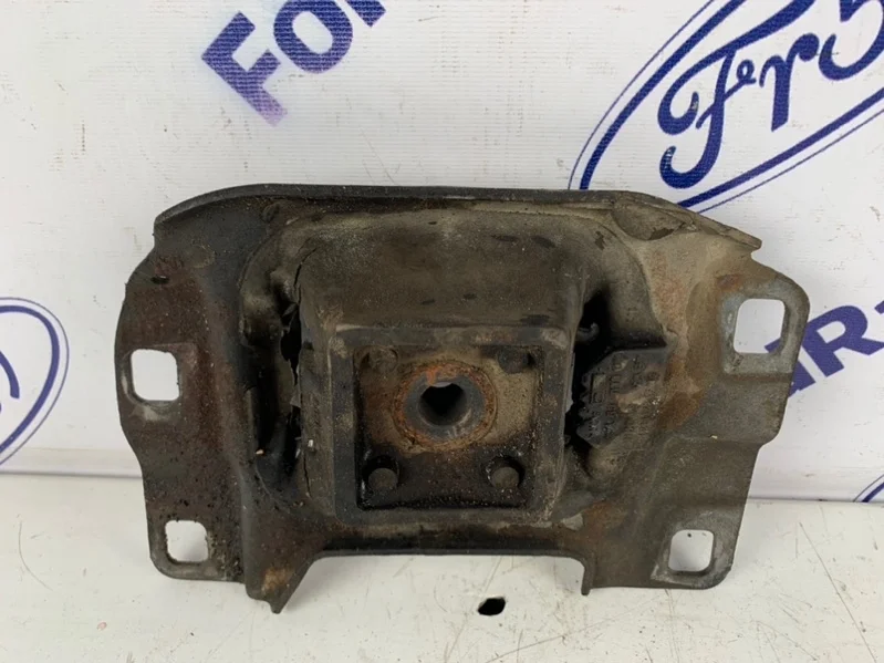 Подушка двигателя Ford Focus 2 2007 1798908 CB4 1.8 (QQDB), левая