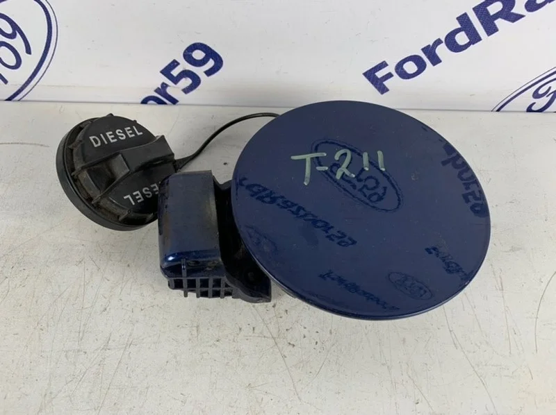 Лючок бензобака Hyundai Tucson 2005 695102E000 JM 2.0 TDCI