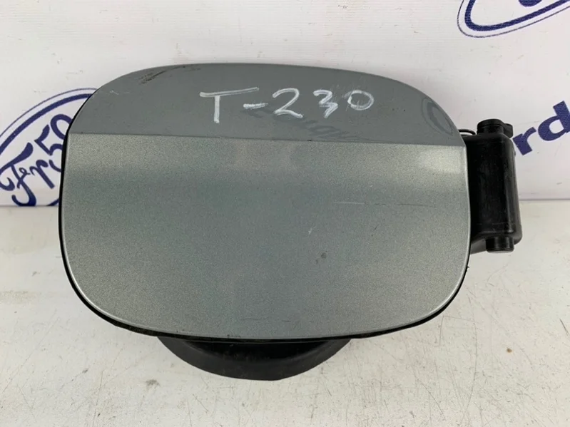 Лючок бензобака с колодцем Ford Mondeo 4 2008 1667652 BE 2.0 (AOBA)