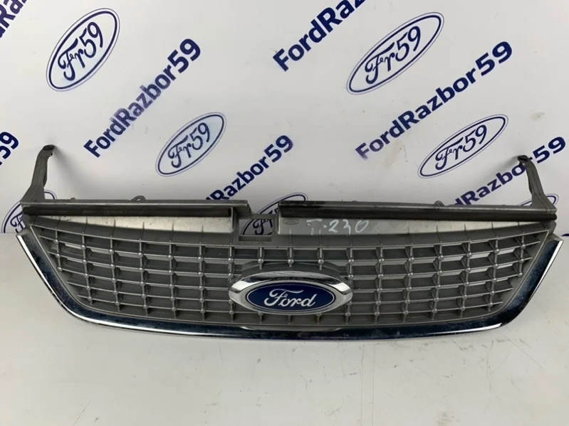 Решетка радиатора Ford Mondeo 4 2008 1509636 BE 2.0 (AOBA)