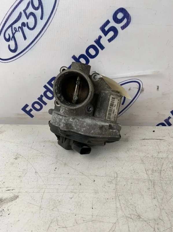 Дроссельная заслонка Ford Focus 2 2005-2011 1505642 CB4 1.6 (HWDA)