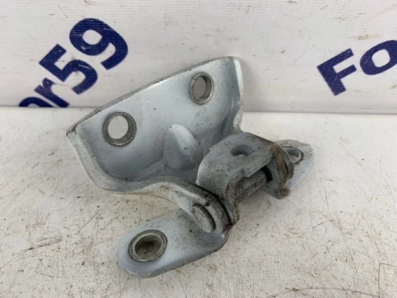 Петля двери Kia Ceed 2012-2017 794203K000 JD