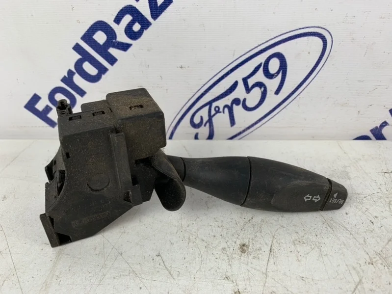 Переключатель поворотов Ford Fusion 2002-2012 1379849 CBK