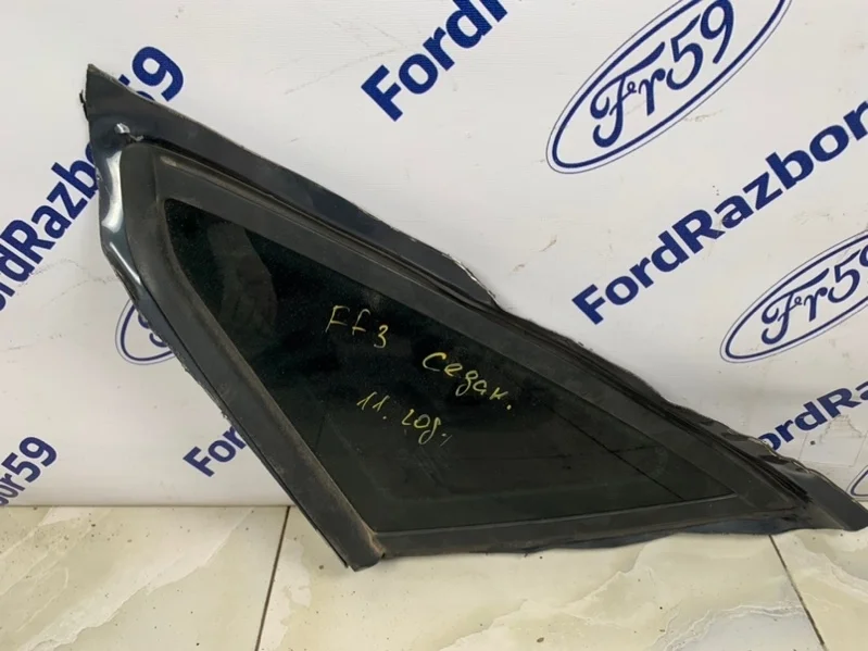 Форточка крыла Ford Focus 3 2011-2015 1786441 CB8, задняя правая