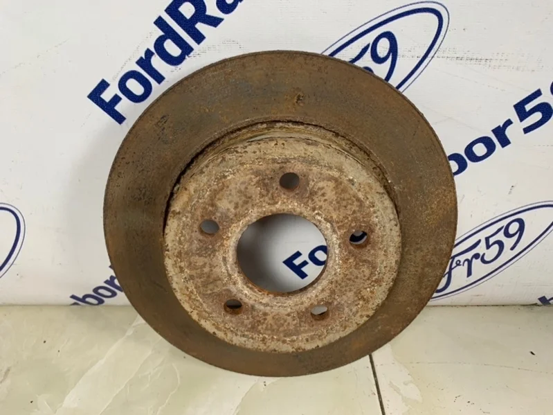 Тормозной диск Ford Focus 2 2005-2011 1748745 CB4, задний