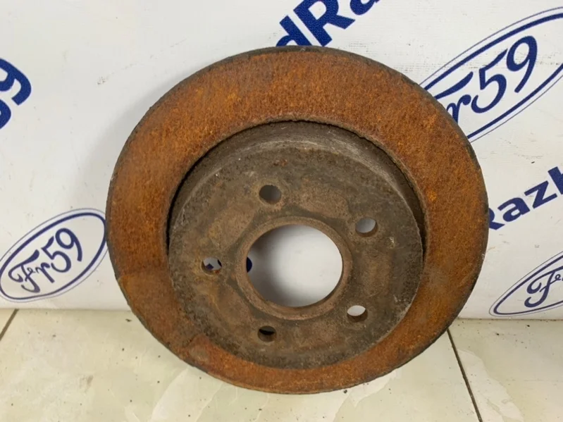 Тормозной диск Ford Focus 2 2005-2011 1748745 CB4, задний