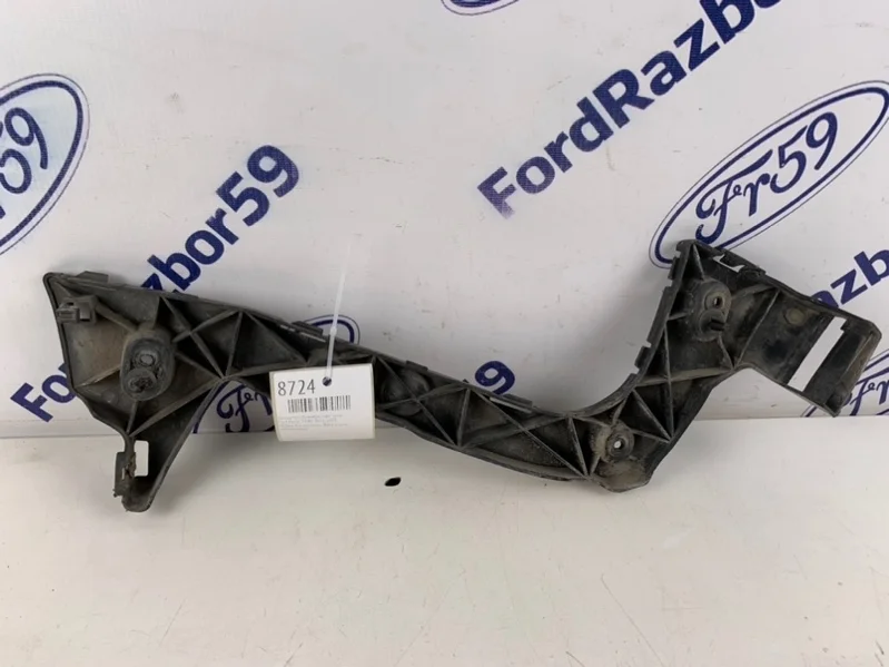 Кронштейн бампера Ford Focus 3 2011-2015 1729766 CB8, задний правый