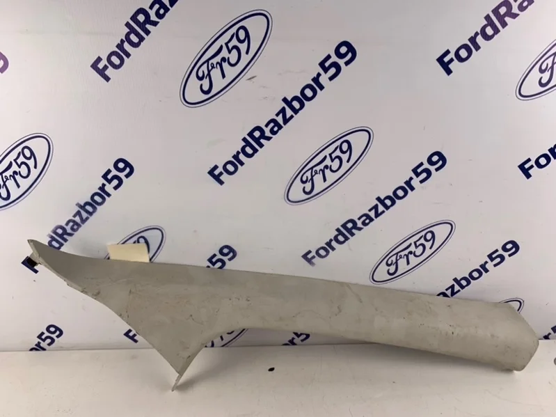 Обшивка лобовой стойки Ford Focus 3 2011-2015 2098677 CB8, передняя правая