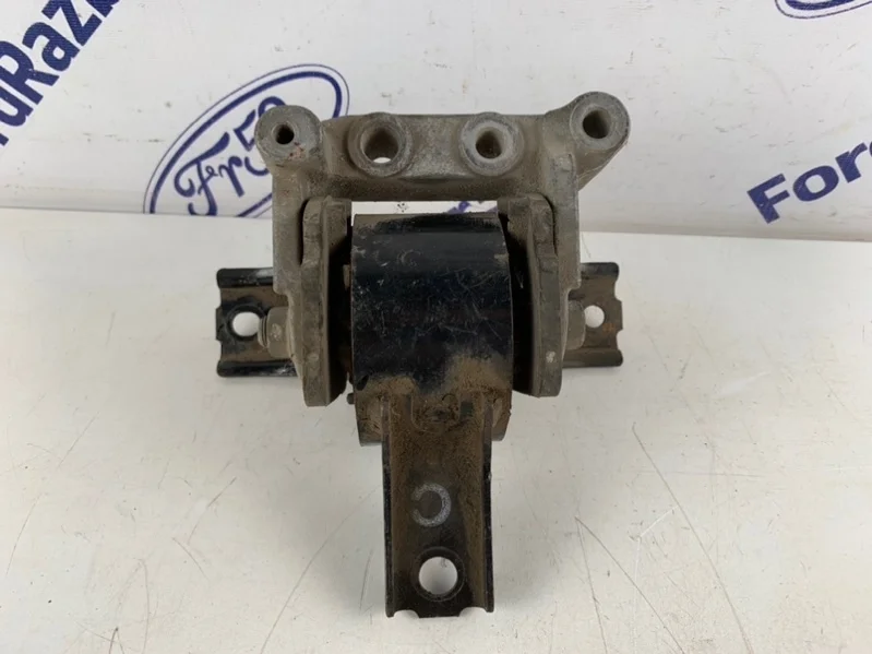 Подушка двигателя Mitsubishi Lancer 10 2007-2016 MN101441 CY, правая