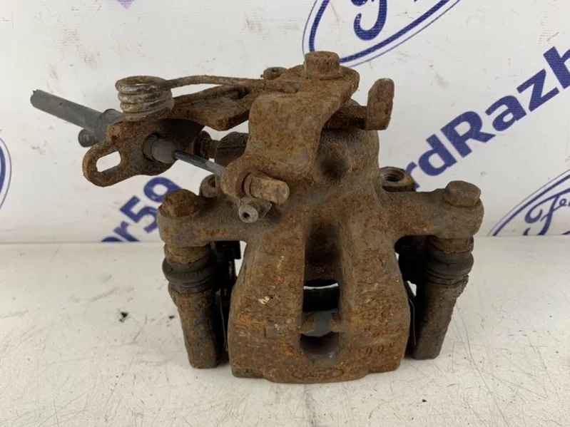 Суппорт Ford Mondeo 4 2007 1738988 BE 2.0 (AOBA), задний левый