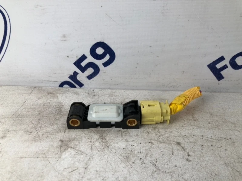 Датчик Airbag Kia Sportage 2005 959202E000 JE 2.0 (G4GC)