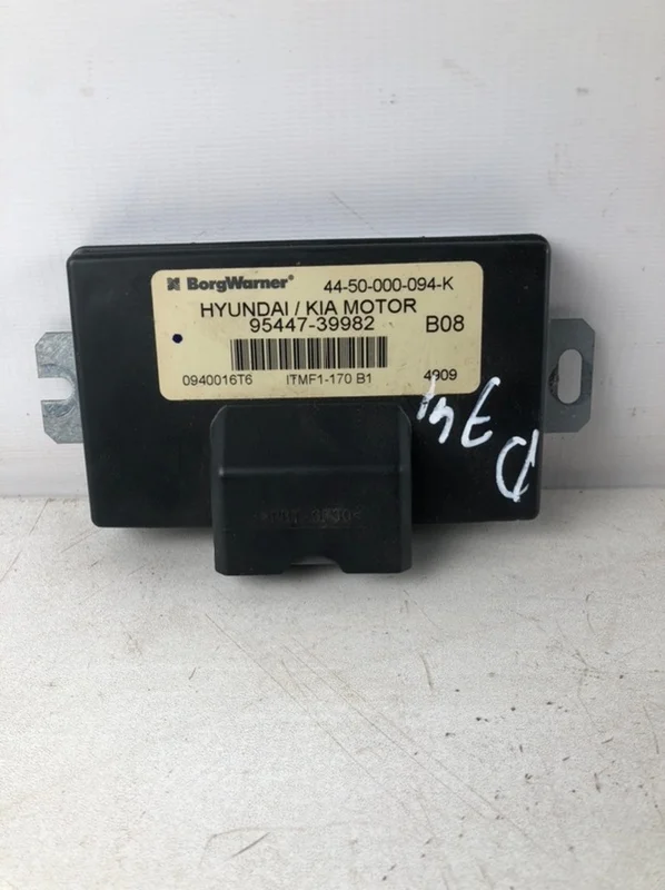 Блок управления раздаточной коробкой Kia Sportage 2005 9544739982 JE 2.0 (G4GC)