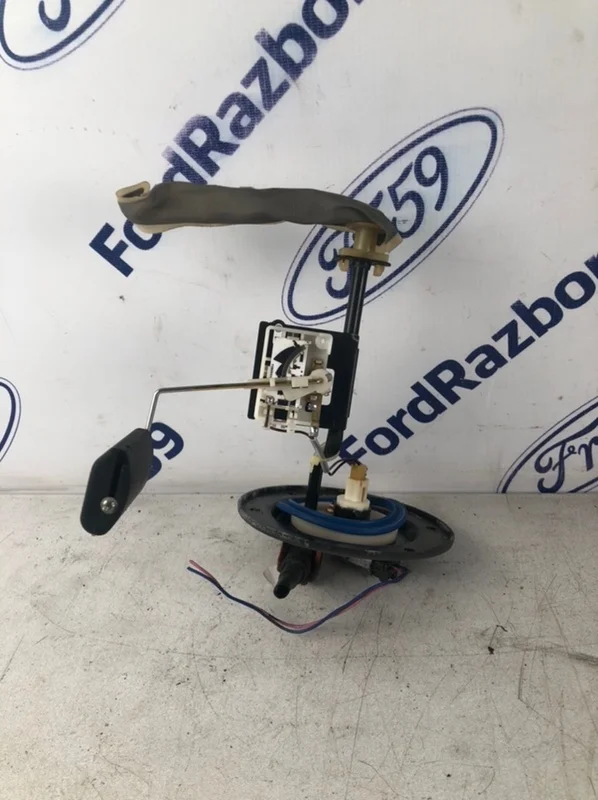 Датчик уровня топлива Kia Sportage 2005 311302E000 JE 2.0 (G4GC)