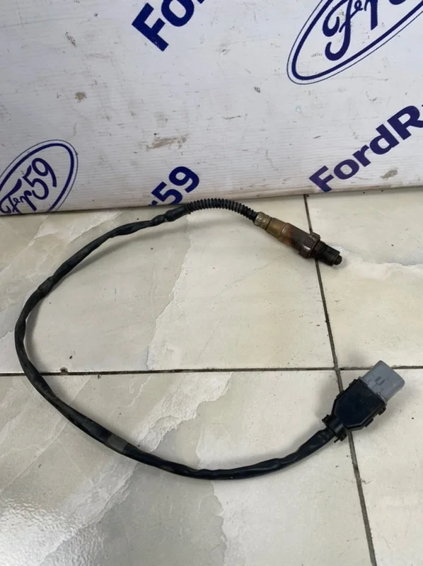 Датчик кислорода (лямбда-зонд) нижний Kia Ceed 2008 392102B030 ED 1.6 (G4FC)