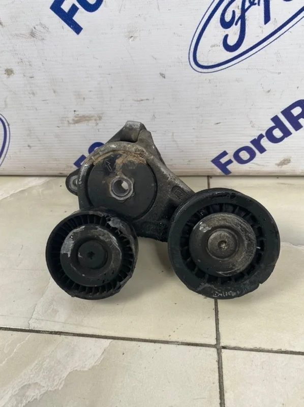 Ролик натяжной Ford Focus 2 2005 1367254 CB4 1.8 (KKDA)