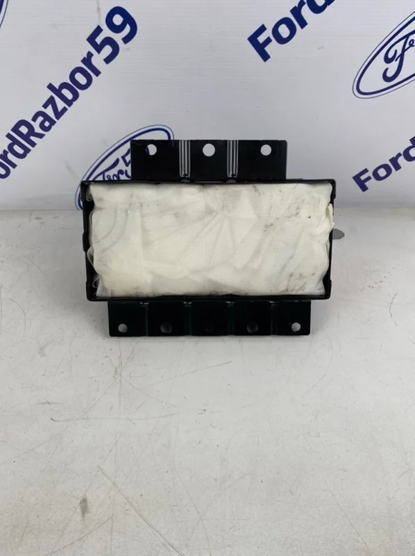 Подушка безопасности в торпедо Kia Ceed 2008 845301H900 ED 1.6 (G4FC), правая