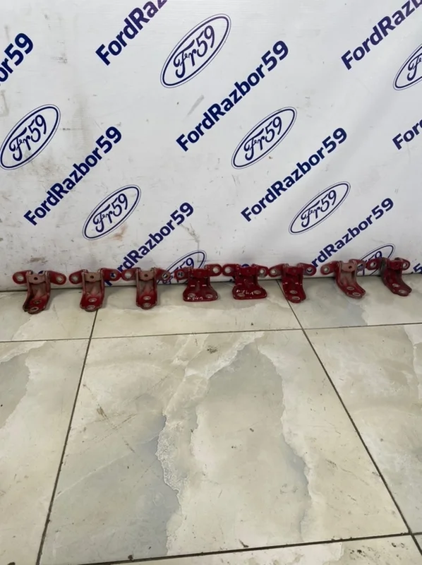 Петля двери Kia Sportage 2005 793102E000 JE 2.0 (G4GC)